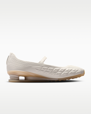 NIKE公式】ナイキ ショックス Z カリストラ ウィメンズシューズ